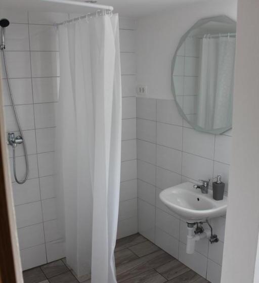 پانسیون Lemonwood House