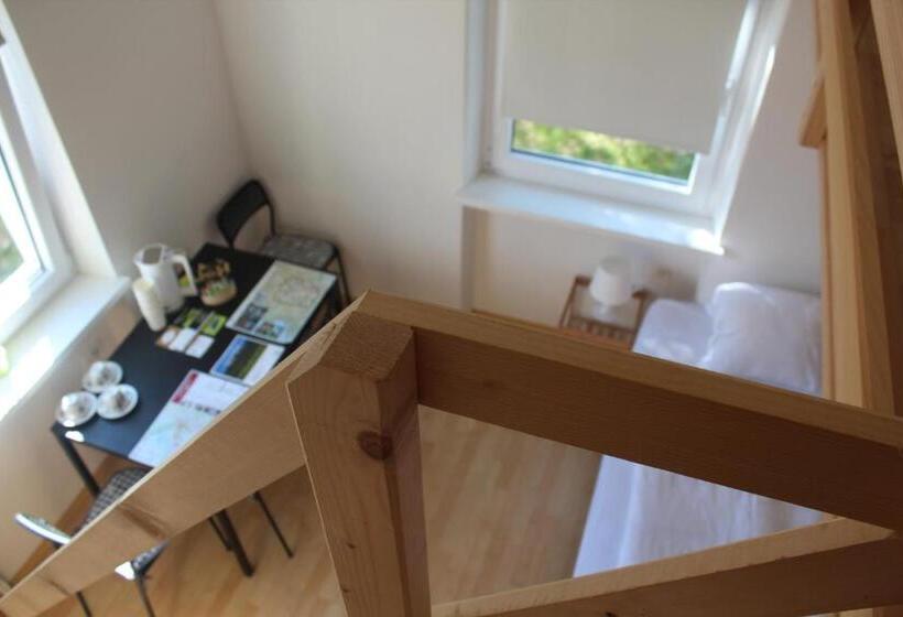 پانسیون Lemonwood House