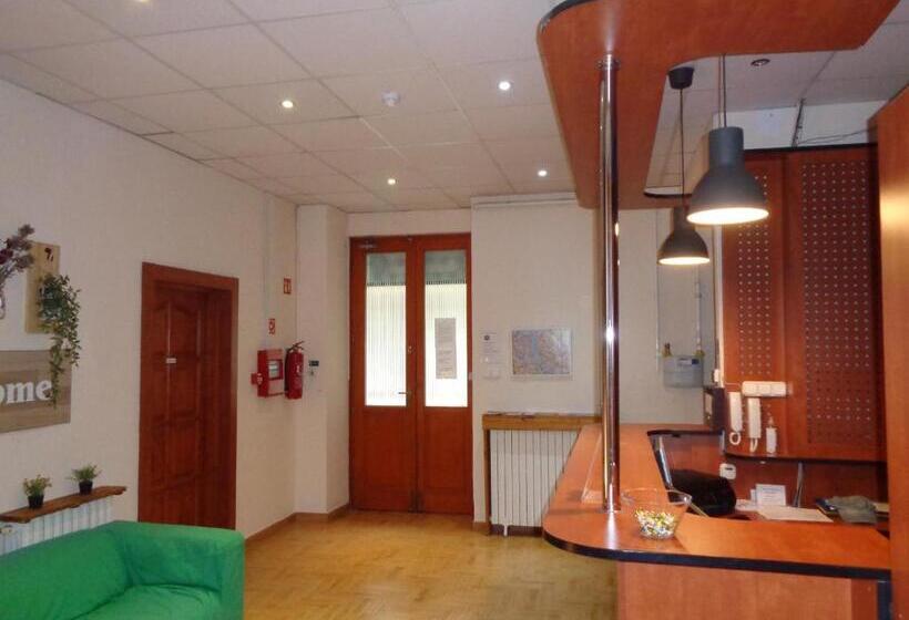 بنسيون Loft House Budapest