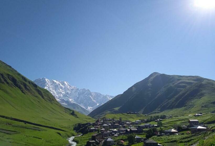 پانسیون Oliver