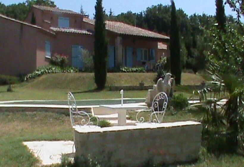 بنسيون Paradise House