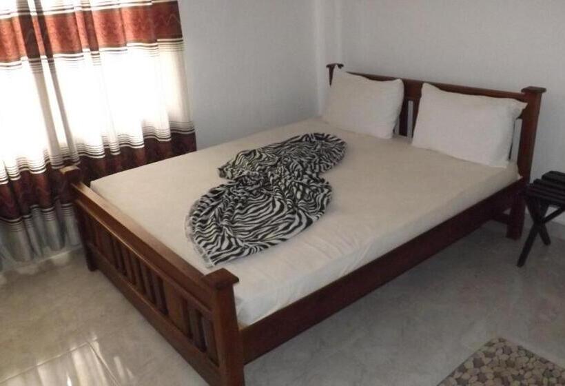 פנסיון Silver Meir Bungalow