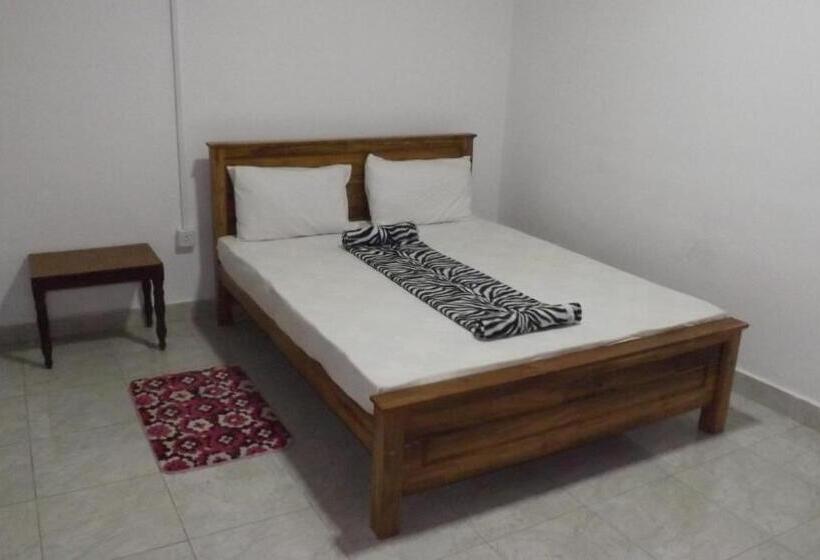 פנסיון Silver Meir Bungalow