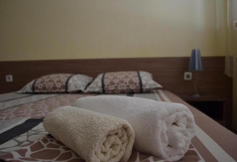 بنسيون Stella Del Mare Guest House