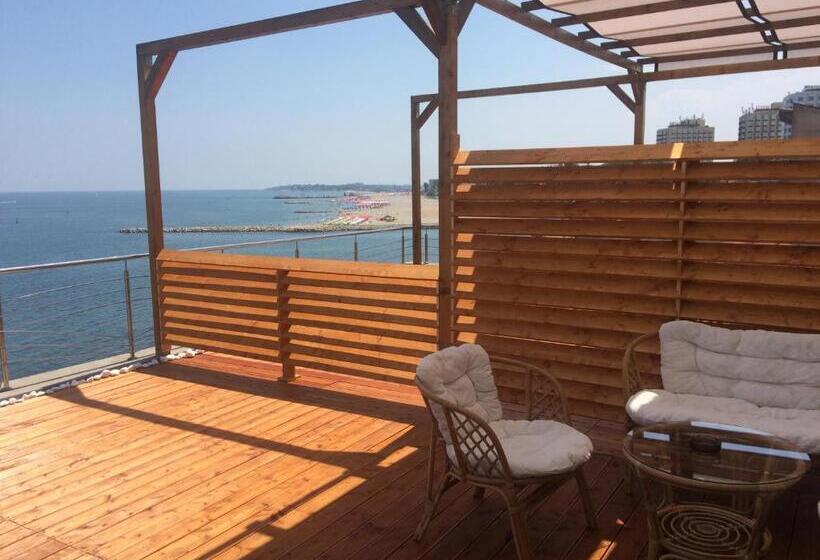 פנסיון Vila Brandusa