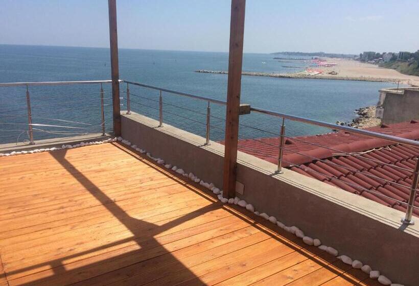 פנסיון Vila Brandusa