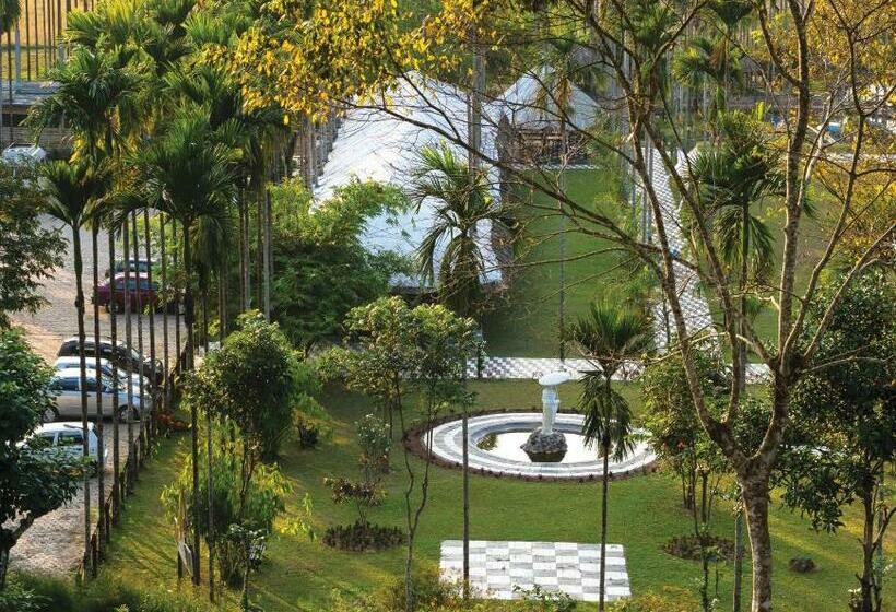 リゾートホテル The Hill District Club   Thdc Wayanad