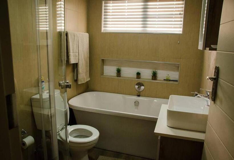 Serene Luxury Retreat In Cullinan