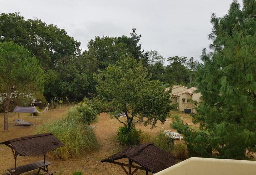 Acacias Hôtel Motel