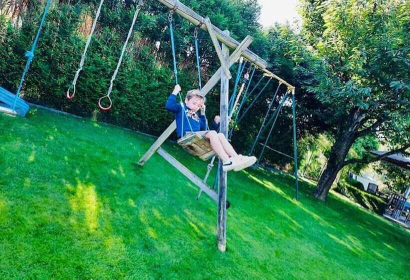 B&b Casa Roman & Vakantiewoning Voor 1 Pers Tot Max 32 Personen