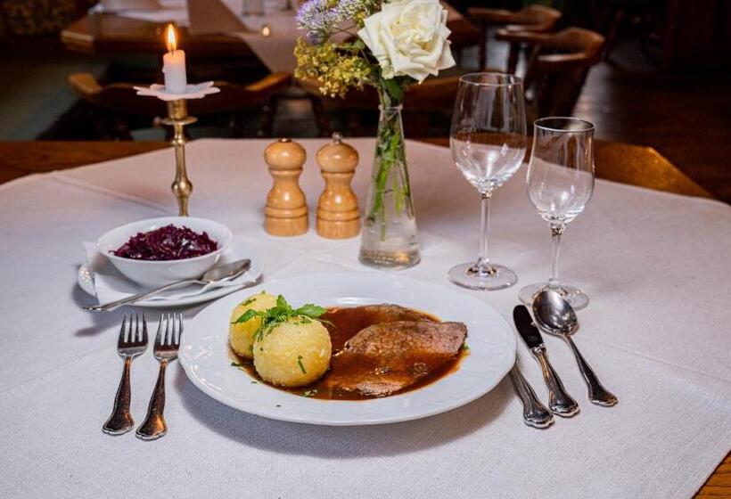 Gasthof Hotel Zur Post Samerberg