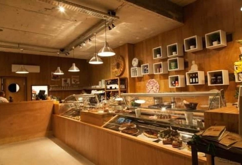 2122 Hotel Art Design