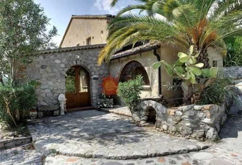 فندق Agriturismo Fassi