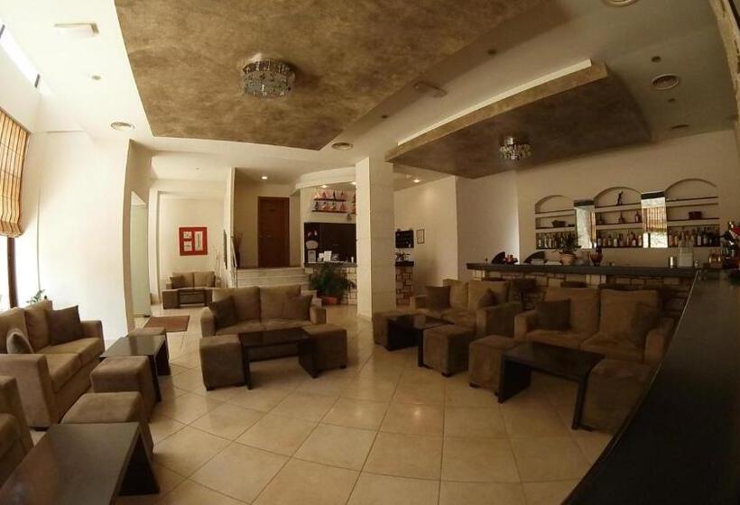 בית מלון כפרי Ahilion