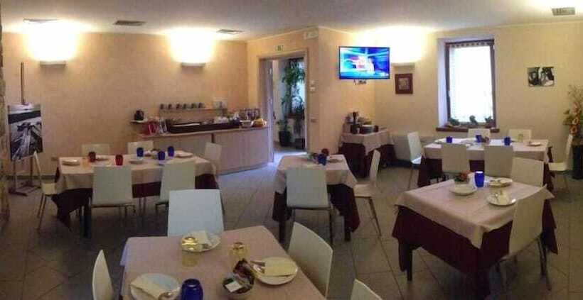 ホテル Ai Tre Amici