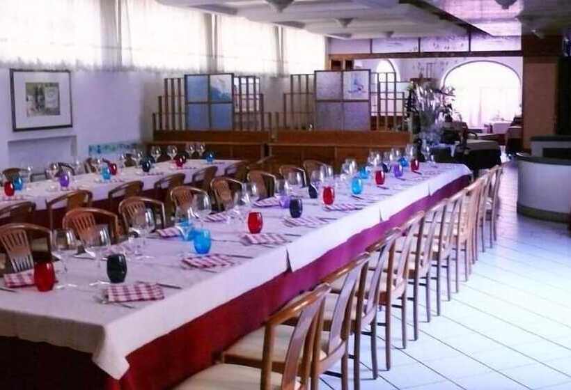 ホテル Ai Tre Amici