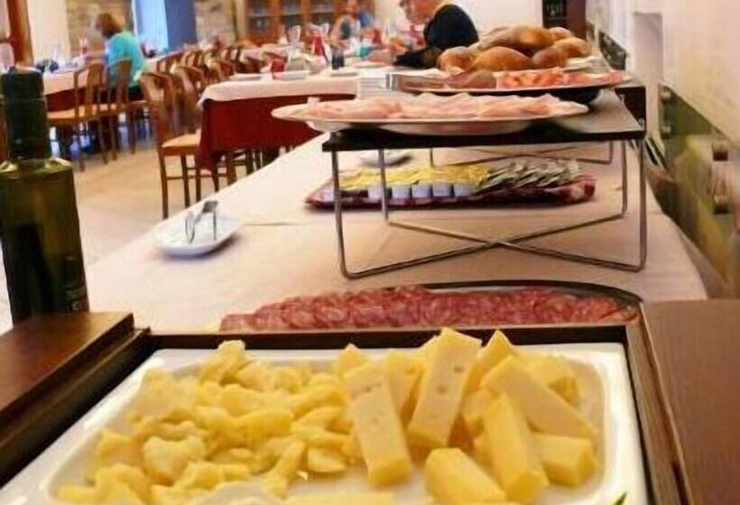 ホテル Ai Tre Amici