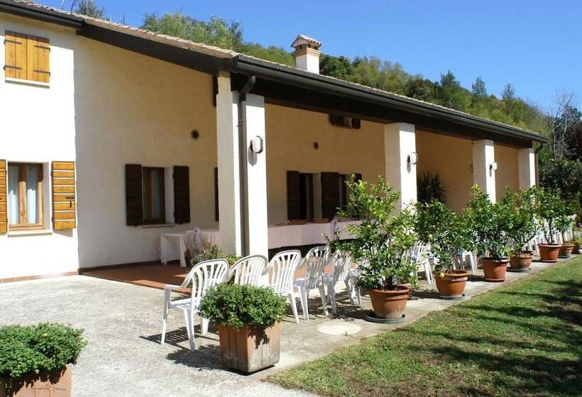 Отель Albergo Volpara