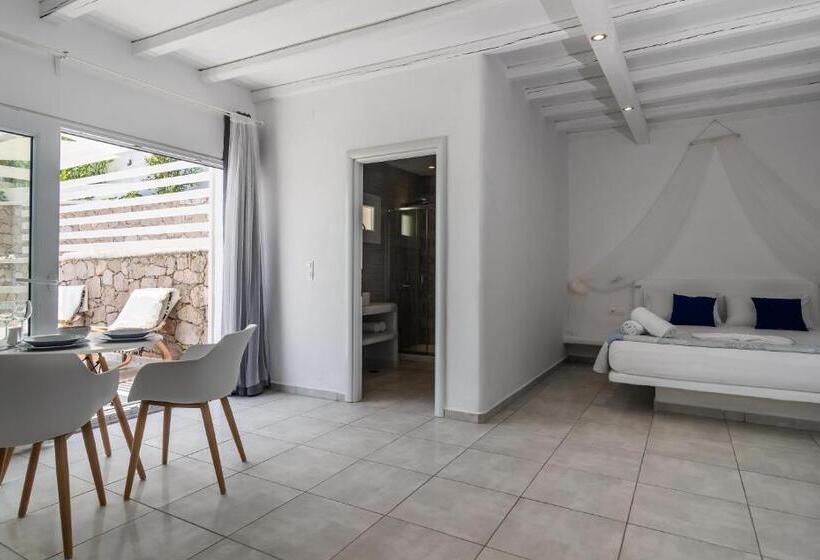 Отель Alexandros Village