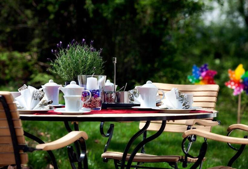 ホテル Restaurant Anna