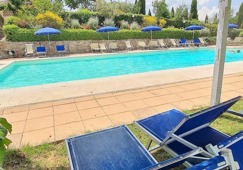 Отель Antico Borgo Il Cardino