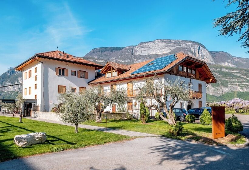 בית מלון כפרי Antico Fienile Agritur