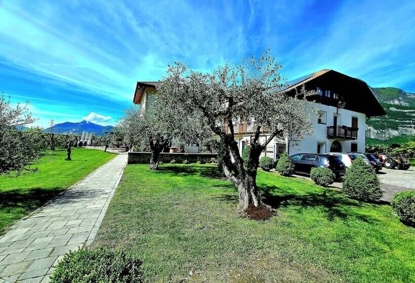 בית מלון כפרי Antico Fienile Agritur