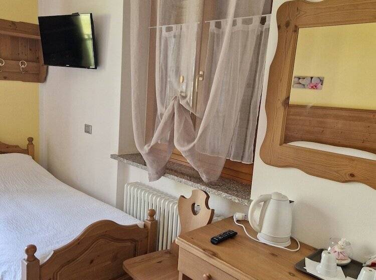 בית מלון כפרי Antico Fienile Agritur