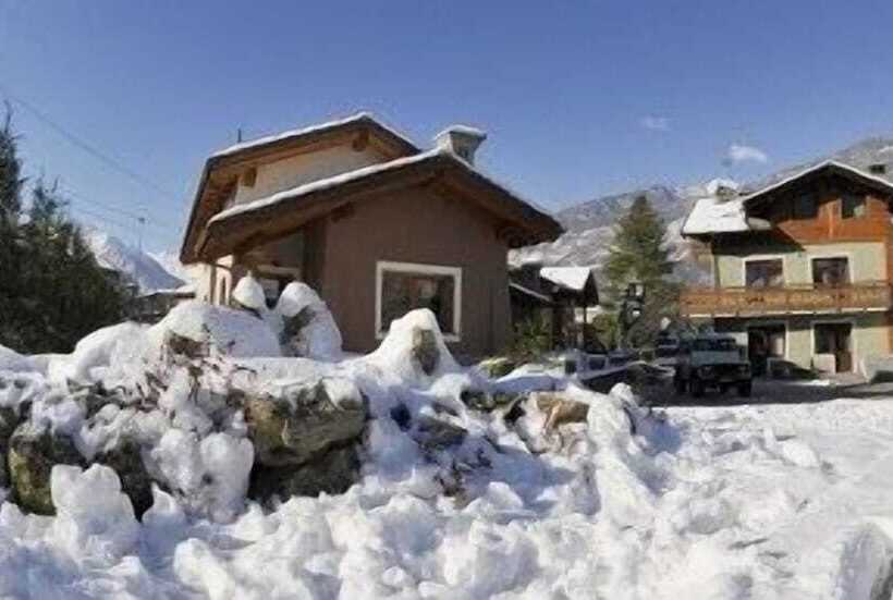 فندق Au Petit Chevrot