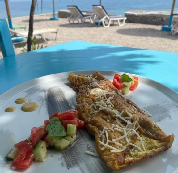 호텔 Avra Budget Beach Rooms