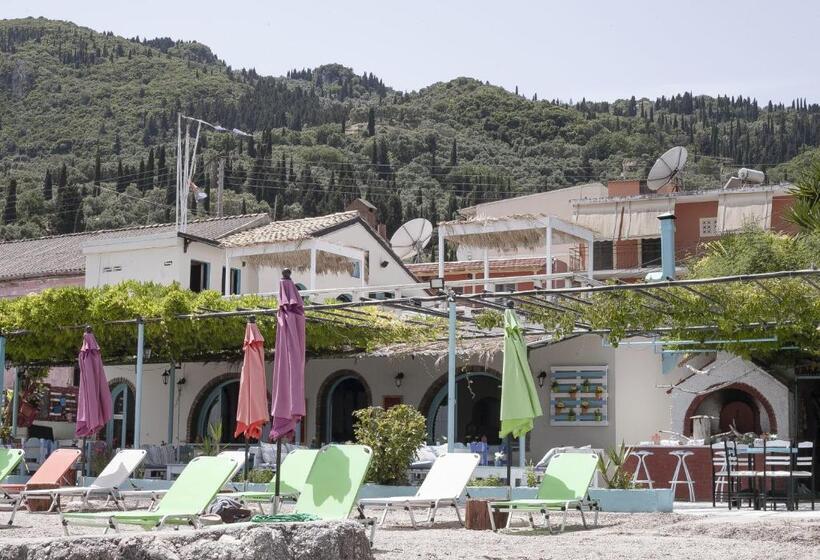 호텔 Avra Budget Beach Rooms