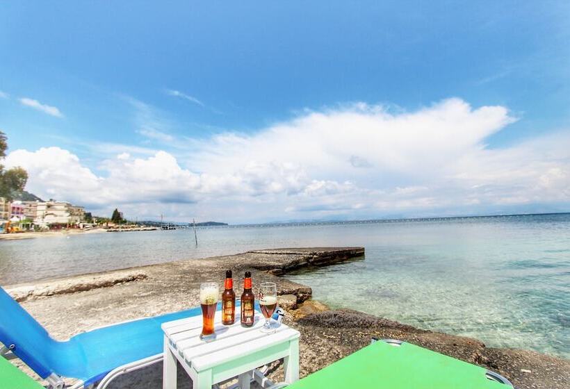 호텔 Avra Budget Beach Rooms