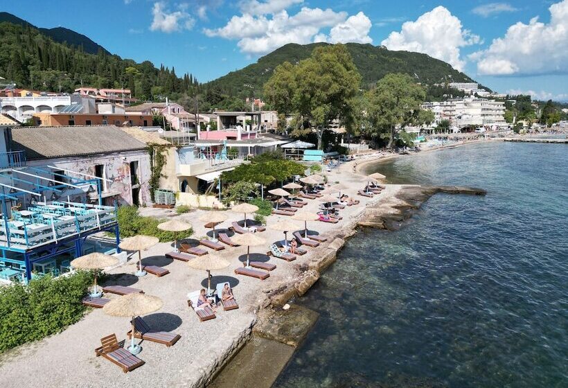 호텔 Avra Budget Beach Rooms