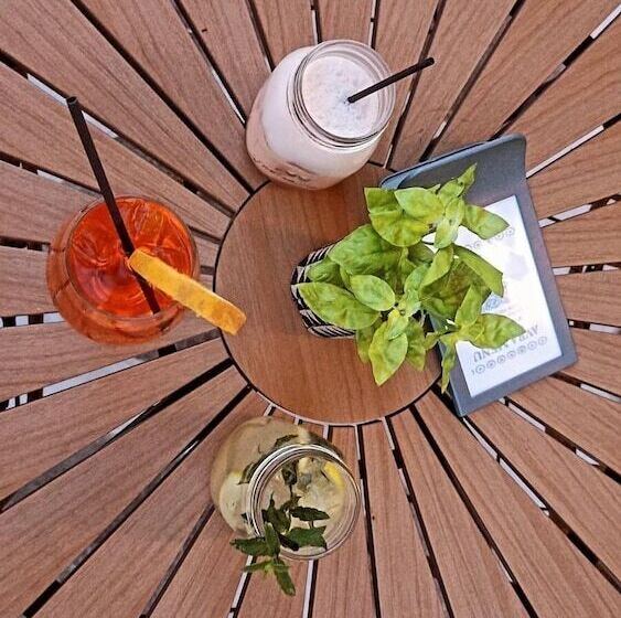 호텔 Avra Budget Beach Rooms