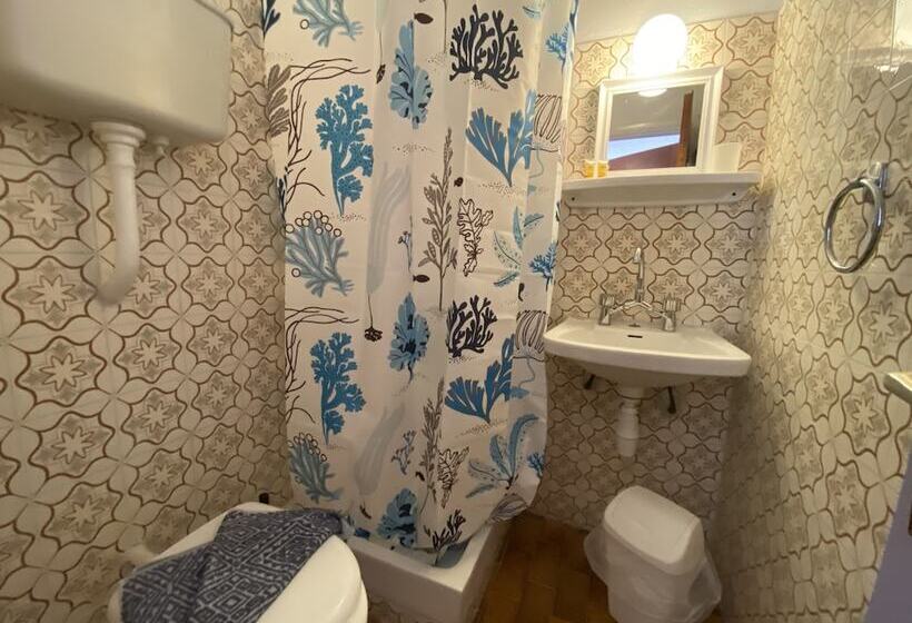 호텔 Avra Budget Beach Rooms