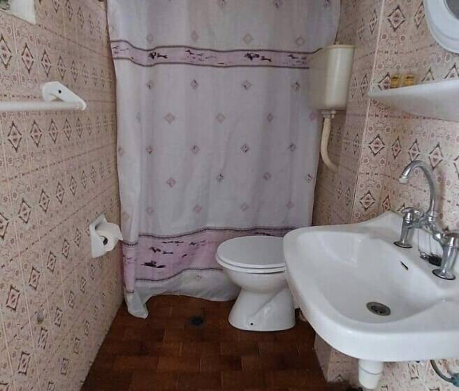 호텔 Avra Budget Beach Rooms