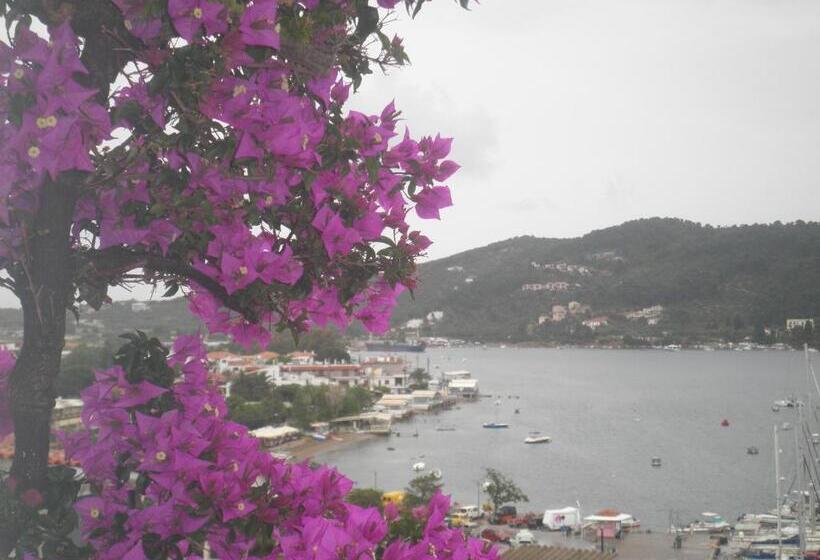 בית מלון כפרי Babis