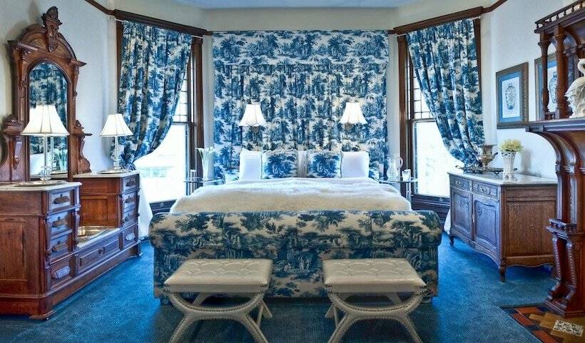 ホテル Baker House