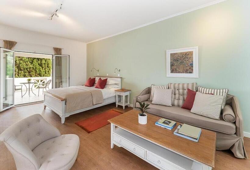 Отель Bella Mare