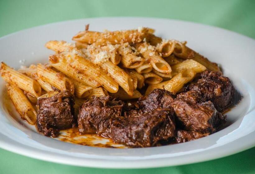 Отель Bella Vista Apartments