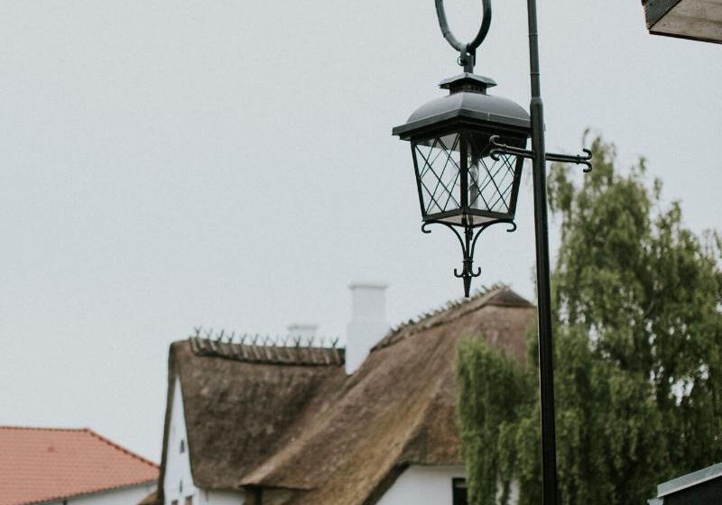 Отель Benniksgaard