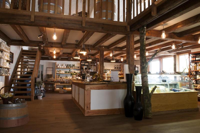 Отель Benniksgaard