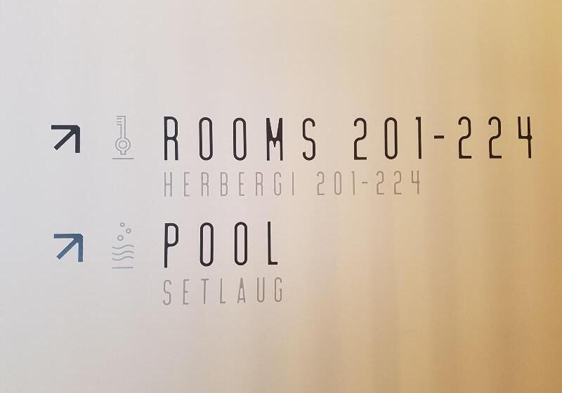 هتل Berg By Keflavik Airport