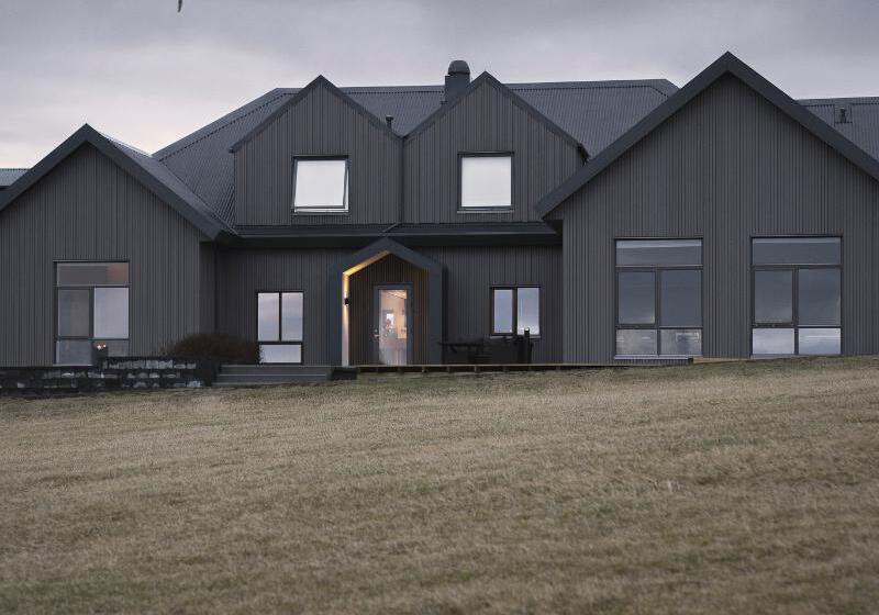 هتل Berg By Keflavik Airport