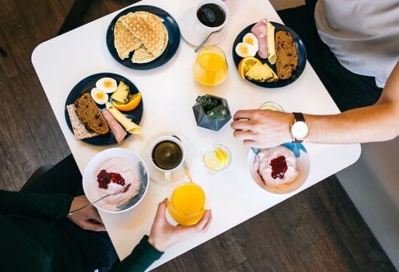 هتل Berg By Keflavik Airport