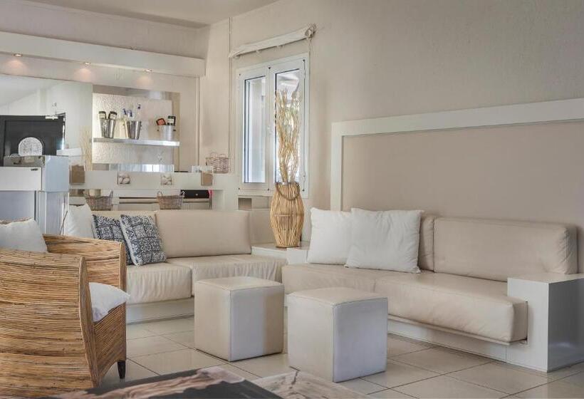 Отель Captain S House