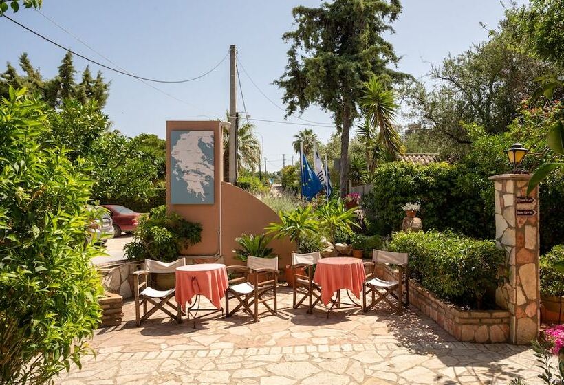 בית מלון כפרי Castella Beach