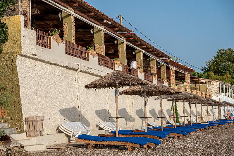 בית מלון כפרי Castella Beach