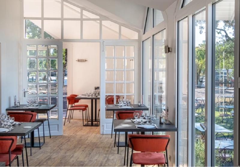 酒店 Causse Comtal Rodez, The Originals Relais