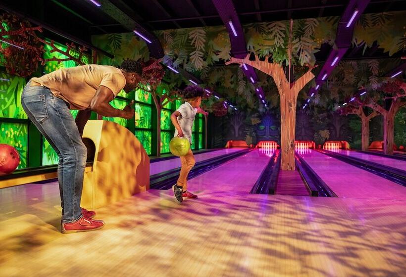 호텔 Center Parcs Les Bois-francs